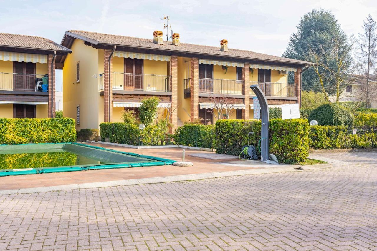 Pool - Marge Apartment - By Host4U Padenghe sul Garda Esterno foto
