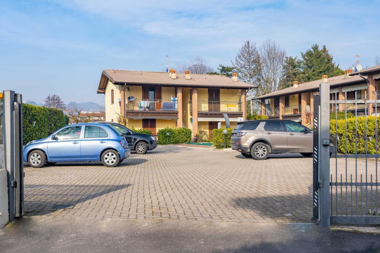 Pool - Marge Apartment - By Host4U Padenghe sul Garda Esterno foto